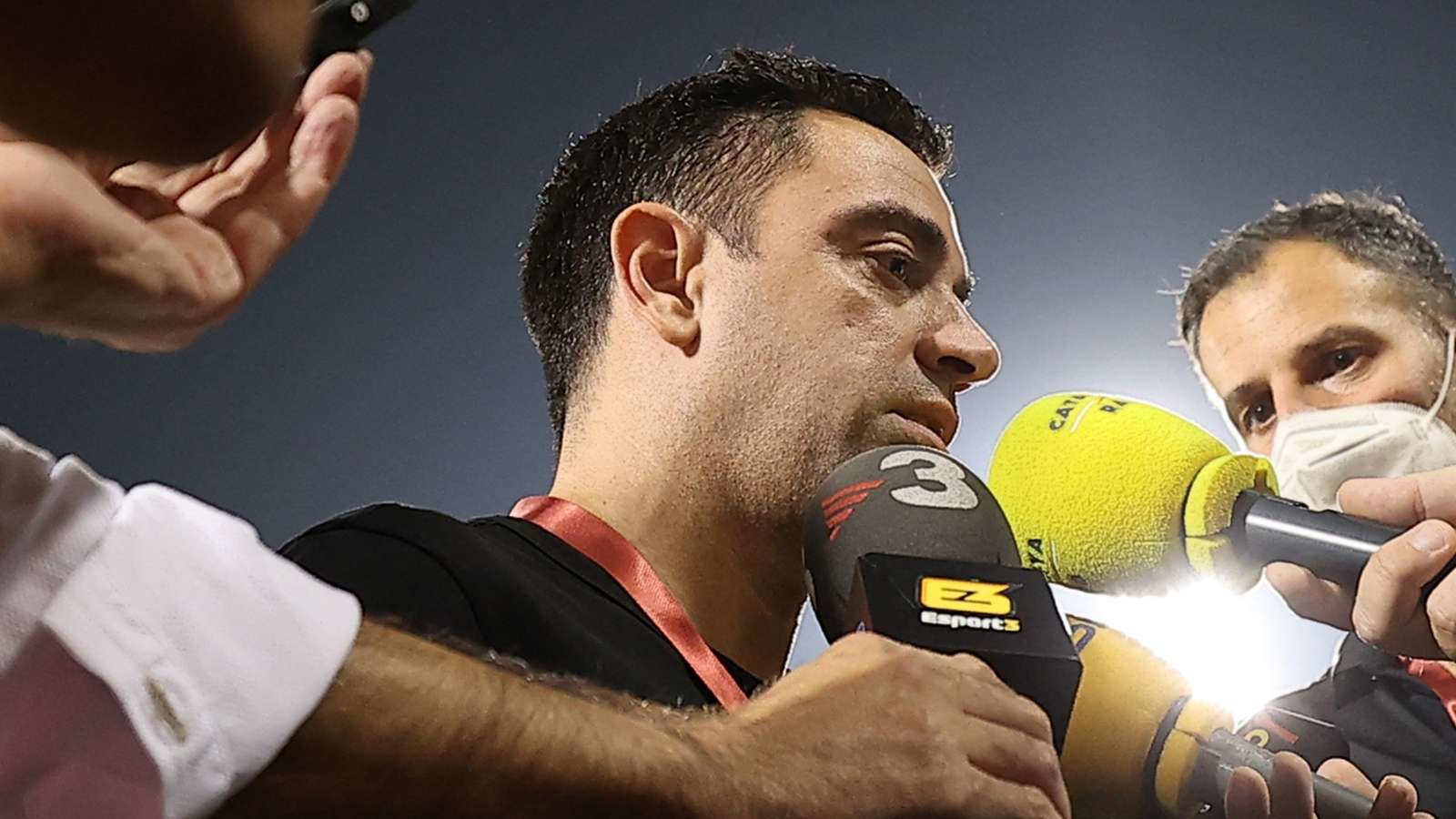 手的持续压 手的持续压